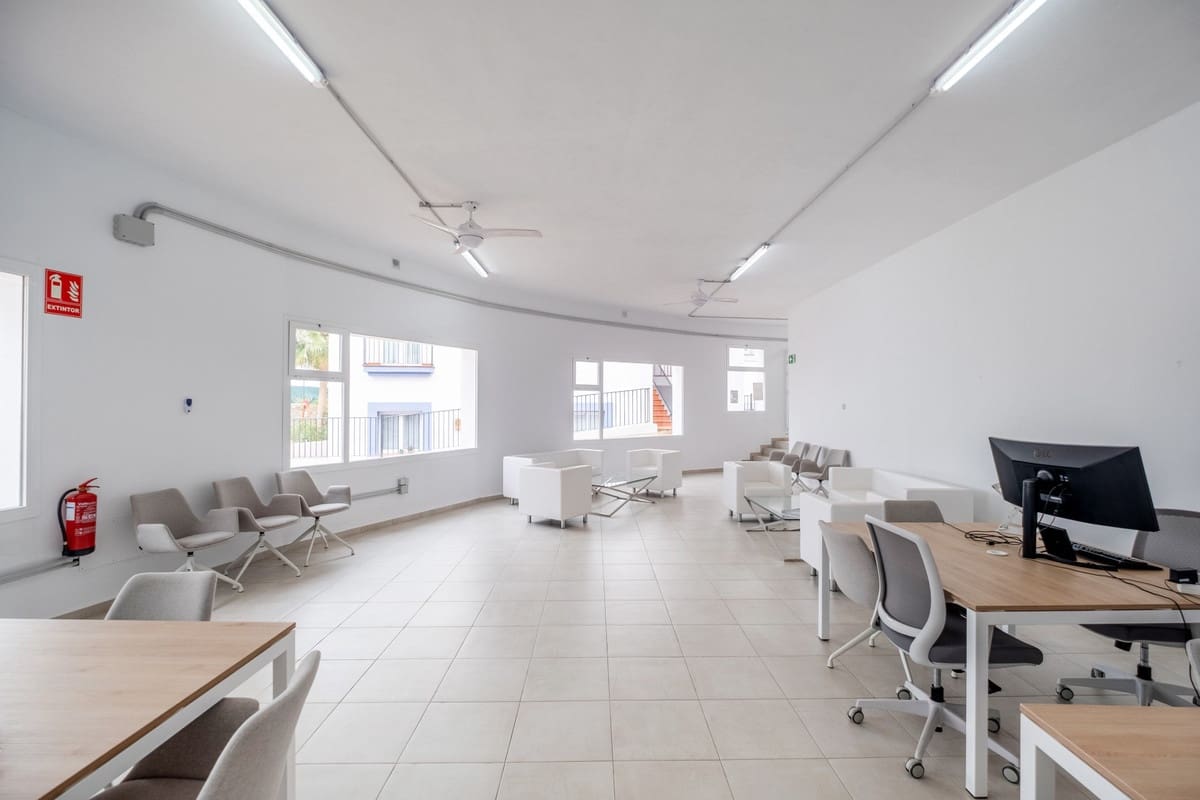 3 sovrum Lägenhet till salu i Benahavis - 597 000 € (Ref: 9826109)
