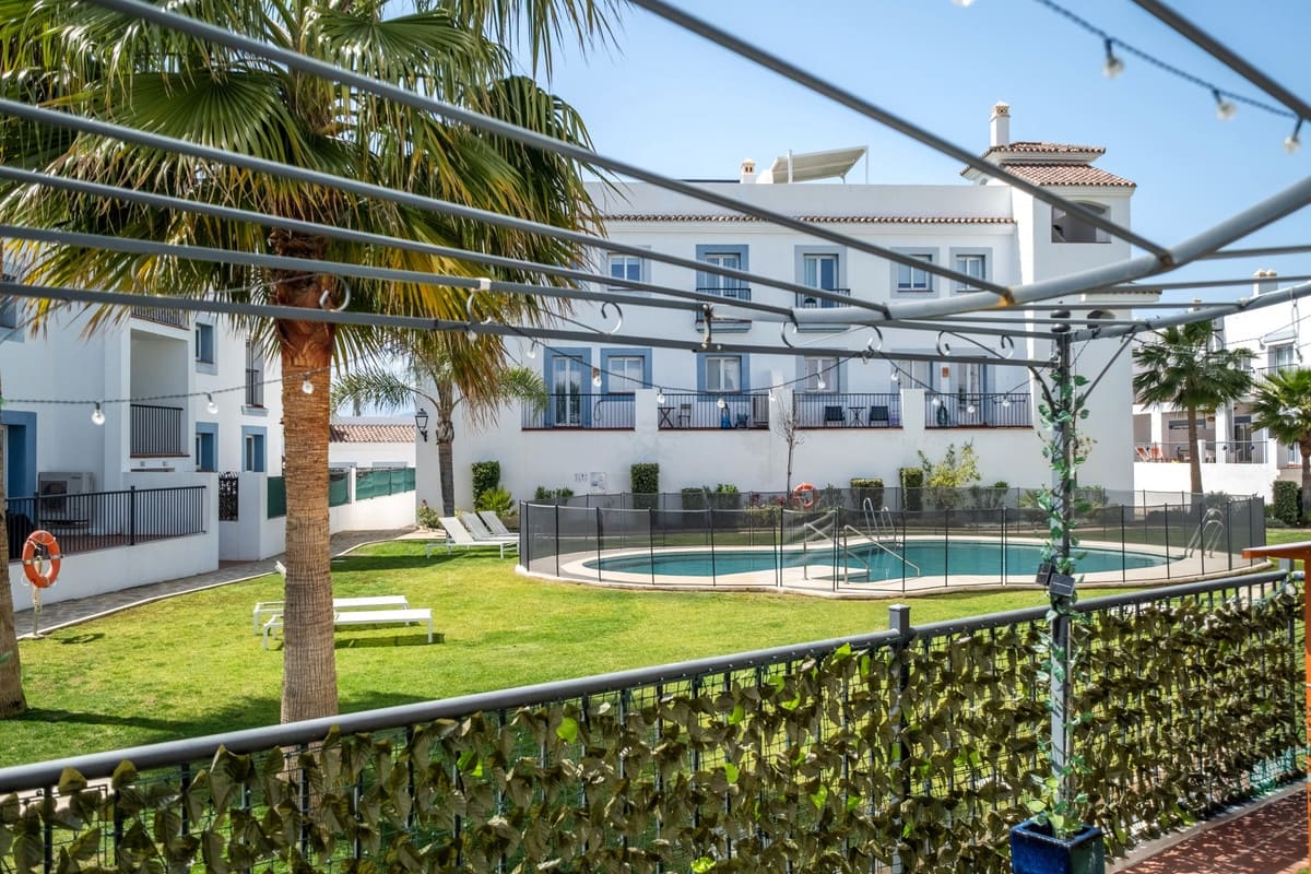 3 sovrum Lägenhet till salu i Benahavis - 597 000 € (Ref: 9826109)