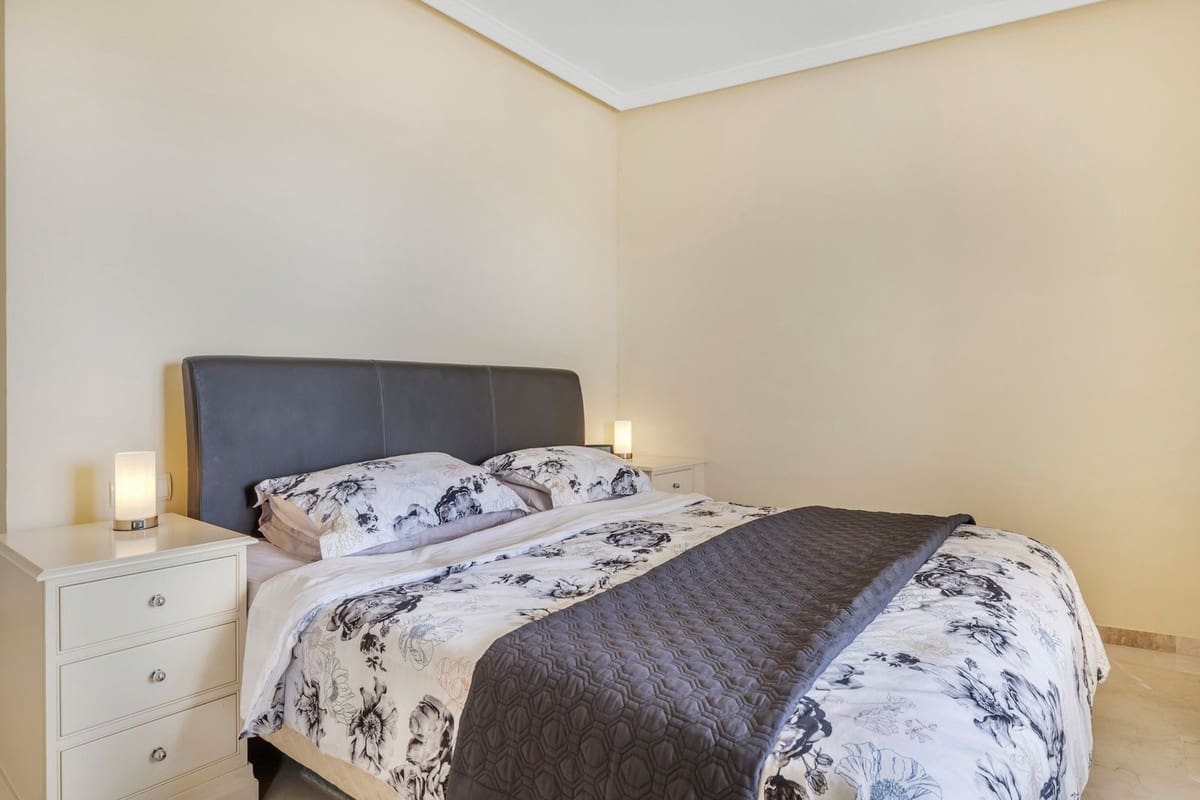 2 soverom Leilighet til salgs i Torrequebrada med garasje - € 365 000 (Ref: 9826111)