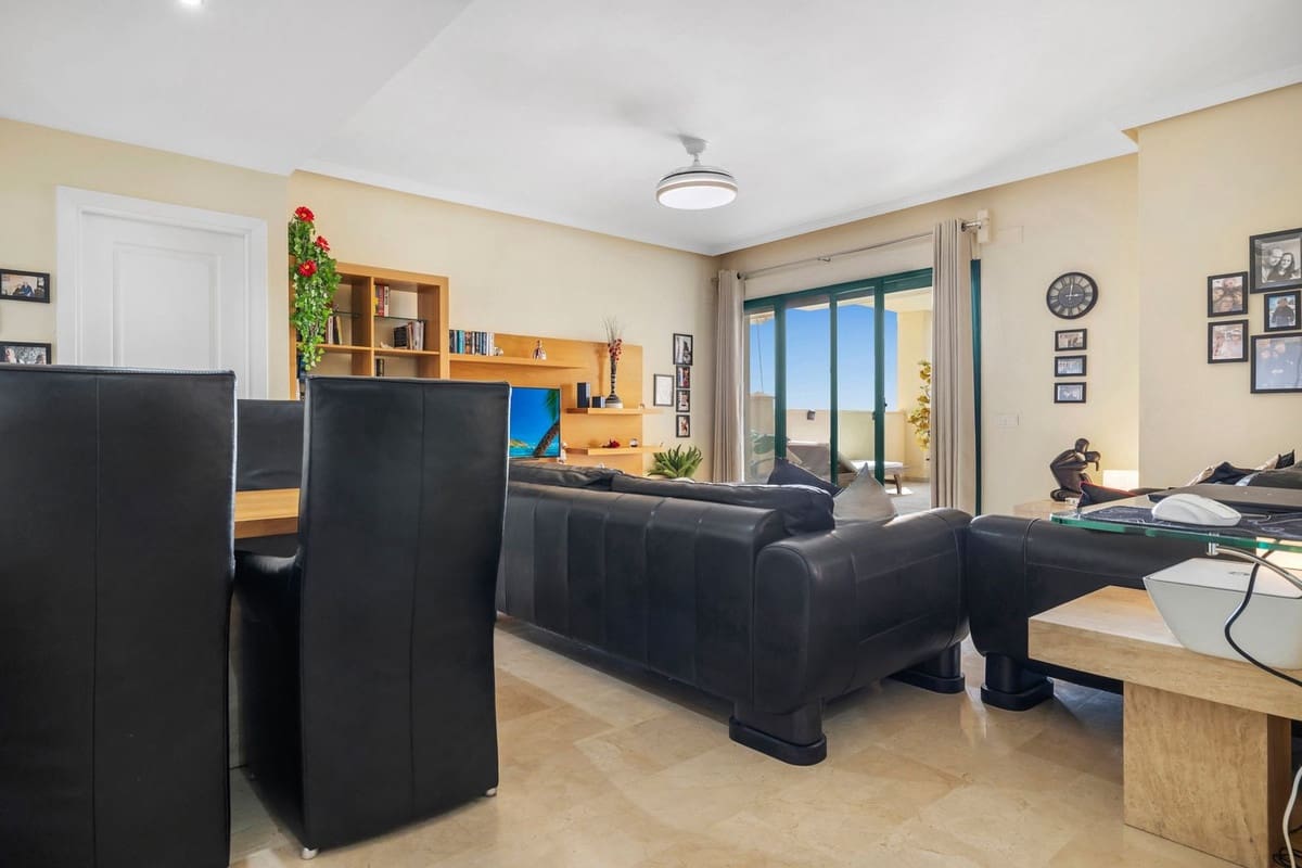 2 soverom Leilighet til salgs i Torrequebrada med garasje - € 365 000 (Ref: 9826111)