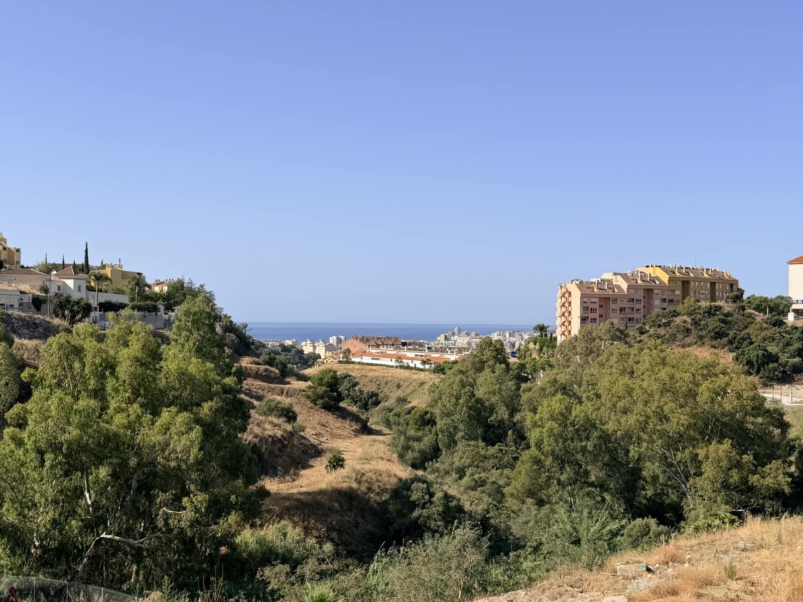 2 slaapkamer Appartement te koop in Fuengirola met garage - € 340.000 (Ref: 9828077)