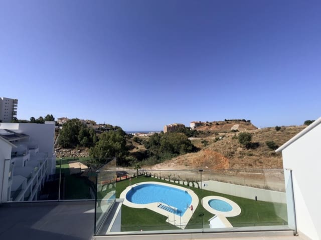 2 Zimmer Apartment zu verkaufen in Zona Puerto Deportivo, Fuengirola mit Garage - 340.000 € (Ref: 9828077)