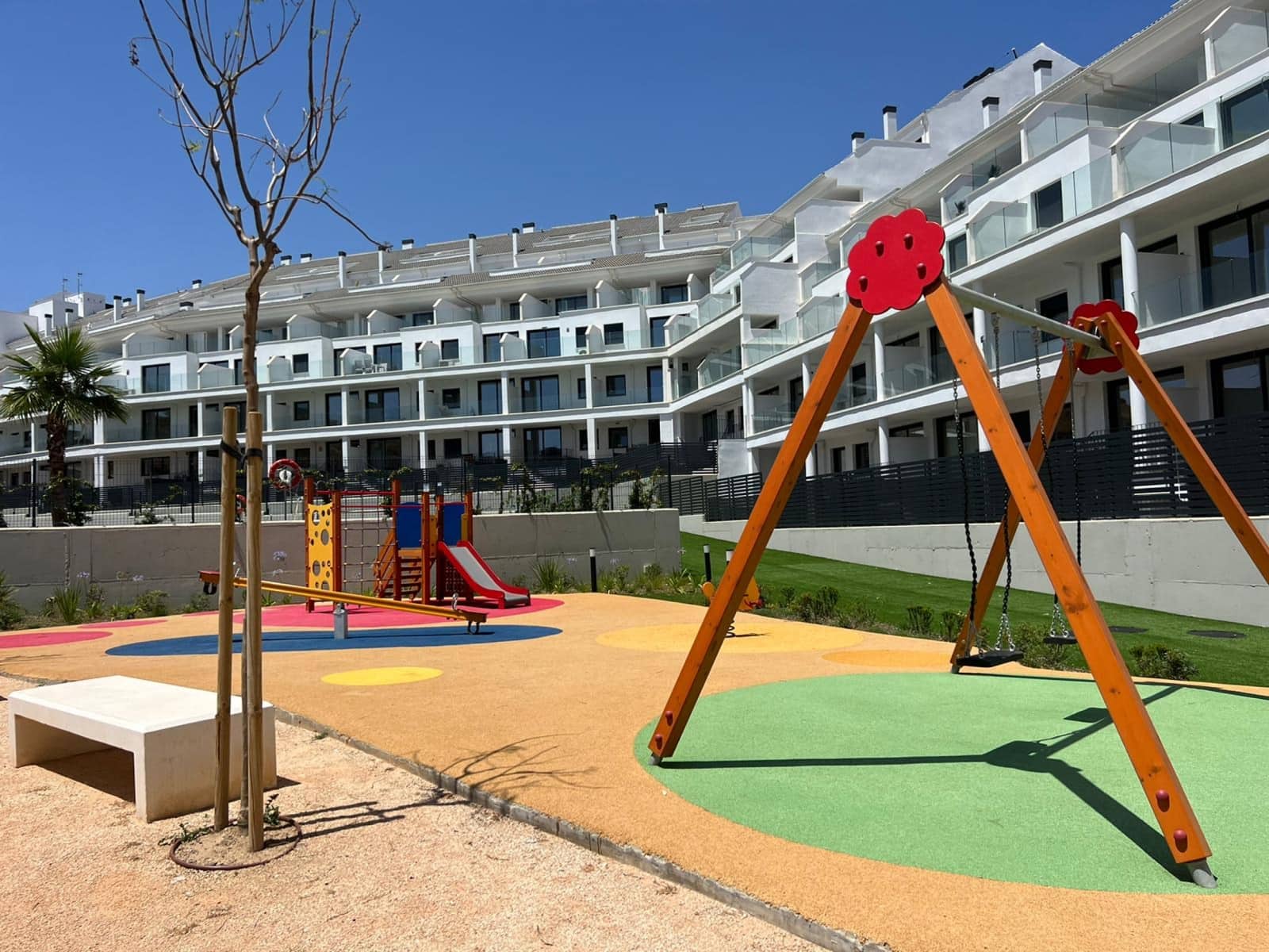 2 slaapkamer Appartement te koop in Fuengirola met garage - € 340.000 (Ref: 9828077)