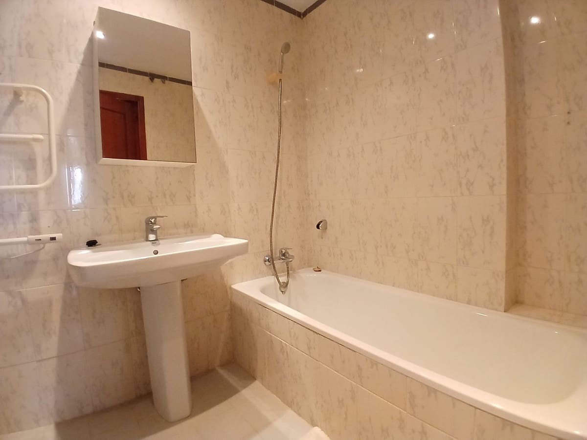 2 slaapkamer Appartement te koop in Fuengirola met garage - € 545.000 (Ref: 9830433)