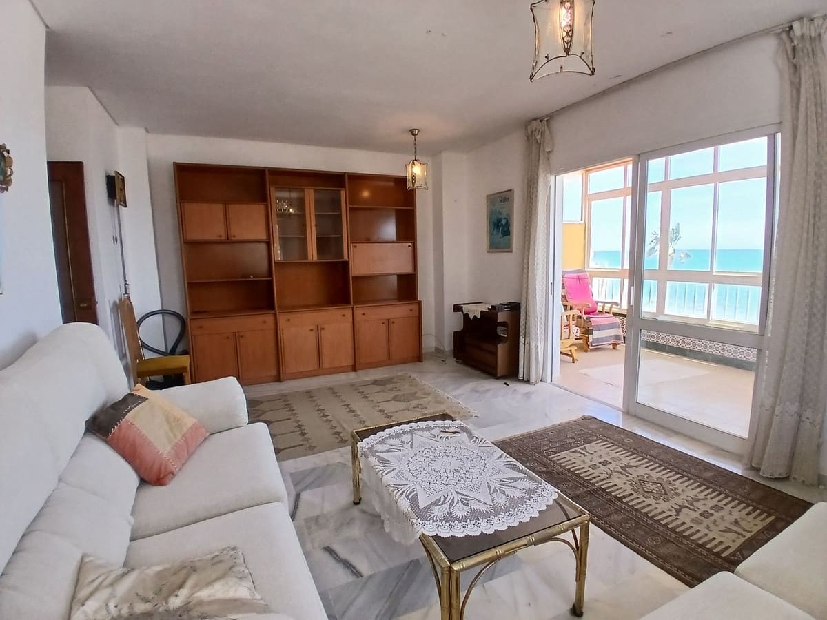 2 slaapkamer Appartement te koop in Fuengirola met garage - € 545.000 (Ref: 9830433)