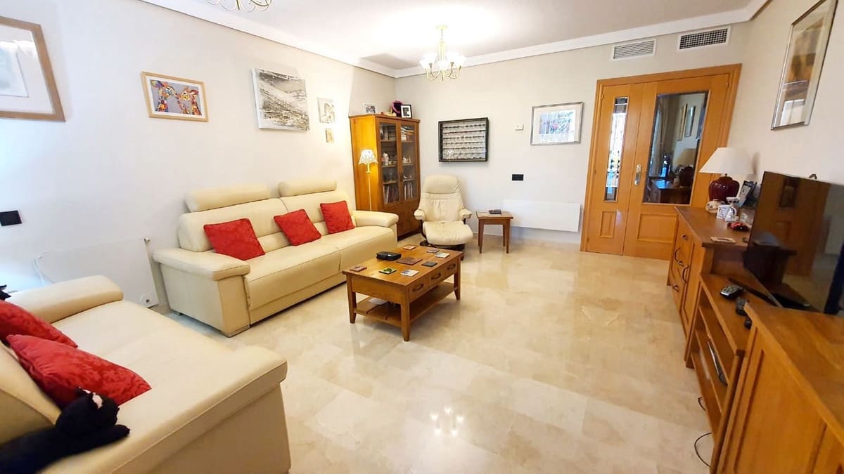2 soverom Leilighet til salgs i Torrequebrada med garasje - € 399 000 (Ref: 9830435)
