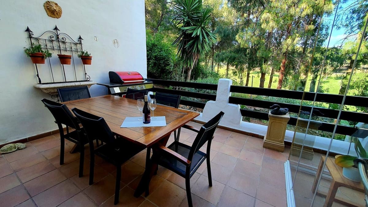 2 soverom Leilighet til salgs i Torrequebrada med garasje - € 399 000 (Ref: 9830435)