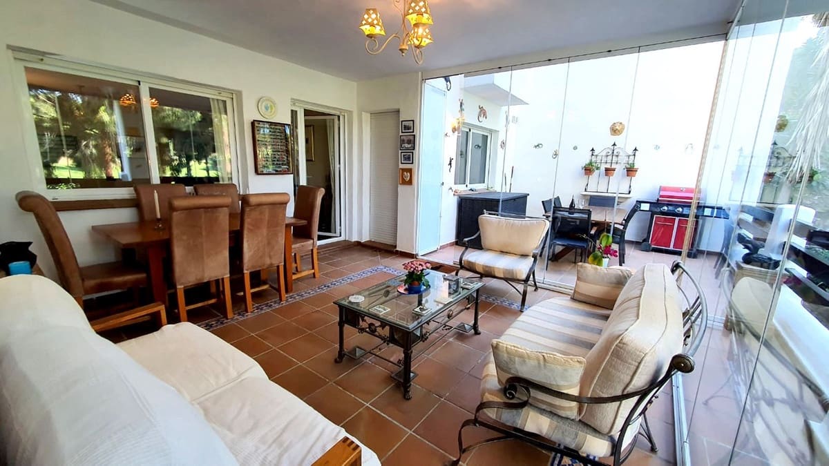 2 soverom Leilighet til salgs i Torrequebrada med garasje - € 399 000 (Ref: 9830435)