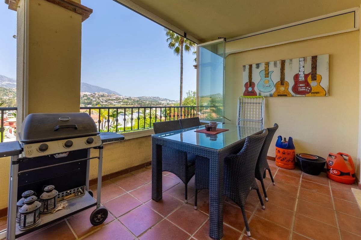 2 soverom Leilighet til salgs i La Cala Hills med garasje - € 325 000 (Ref: 9830437)