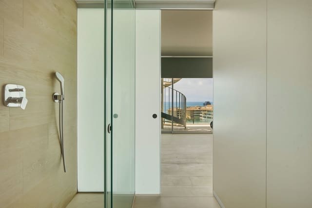 2 chambre Penthouse à vendre à Castillo Sohail, Fuengirola avec garage - 1 200 000 € (Ref: 9833077)