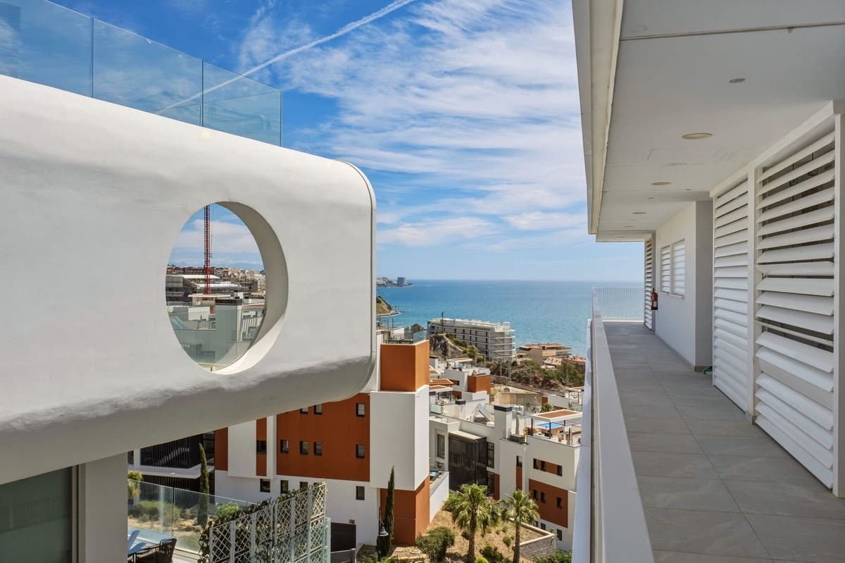 2 quarto Penthouse para venda em Fuengirola com garagem - 1 200 000 € (Ref: 9833077)