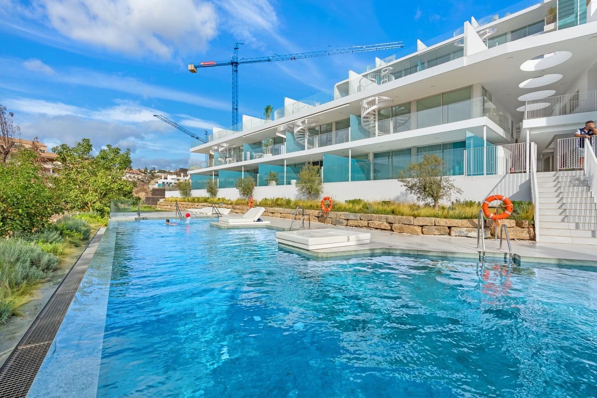 2 quarto Penthouse para venda em Fuengirola com garagem - 1 200 000 € (Ref: 9833077)