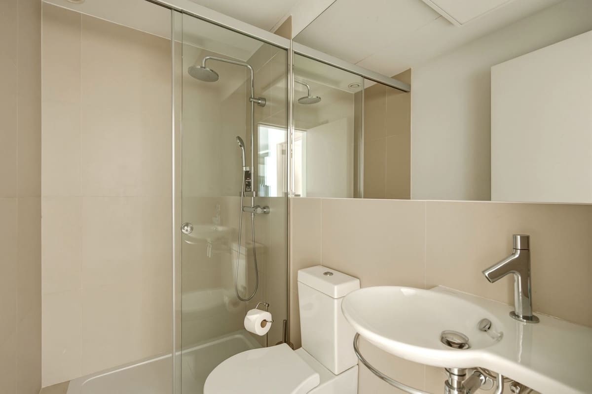 2 bedroom Apartment for sale in Benalmadena with garage - € 700,000 (Ref: 9833078)