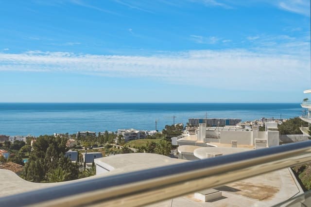 2 slaapkamer Appartement te koop in Solymar, Benalmádena met garage - € 700.000 (Ref: 9833078)