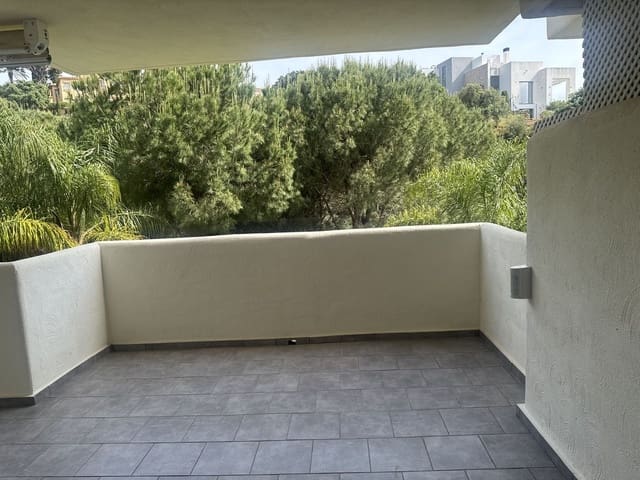 2 quarto Apartamento para venda em Elviria, Marbella com garagem - 420 000 € (Ref: 9833080)
