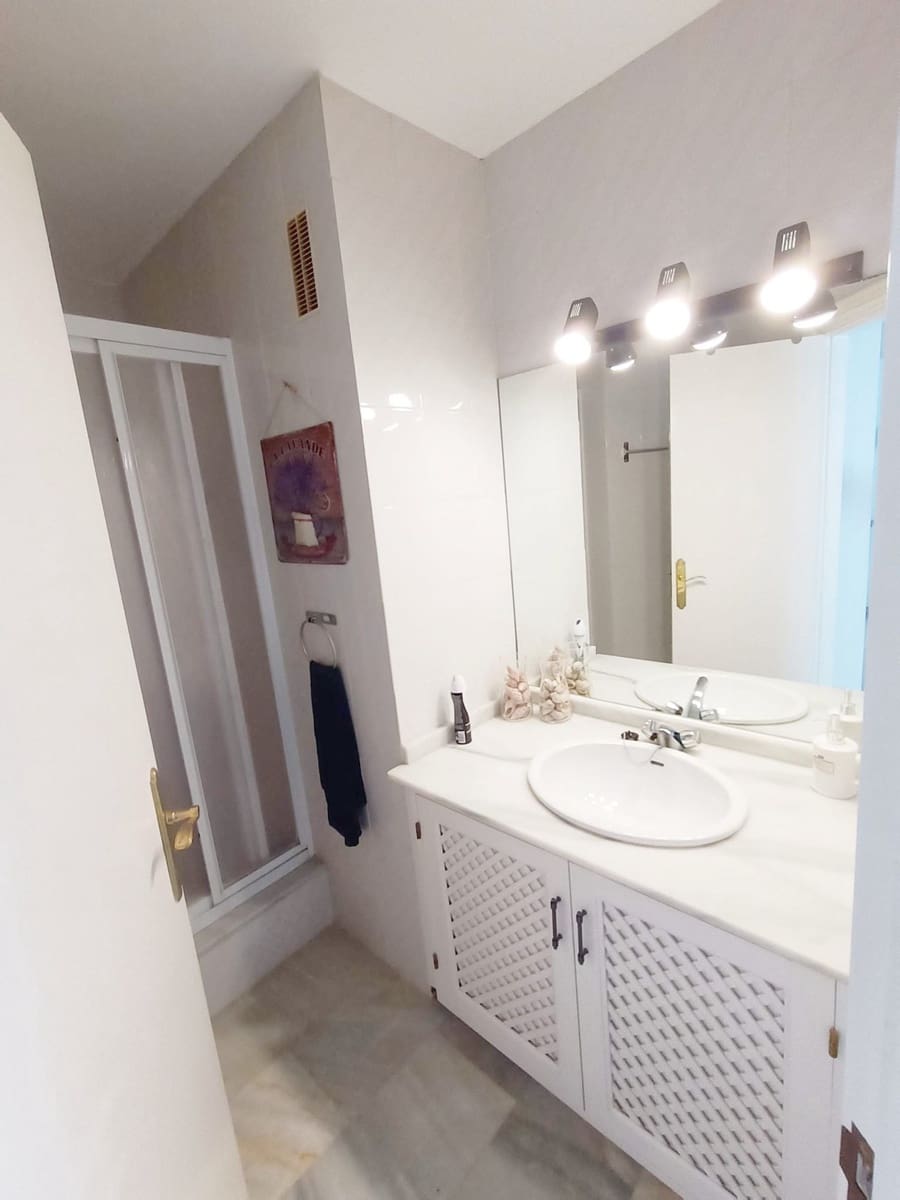2 bedroom Apartment for sale in Mijas Golf - € 355,000 (Ref: 9833081)