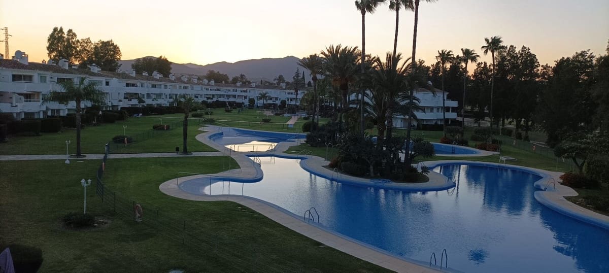 2 bedroom Apartment for sale in Mijas Golf - € 355,000 (Ref: 9833081)