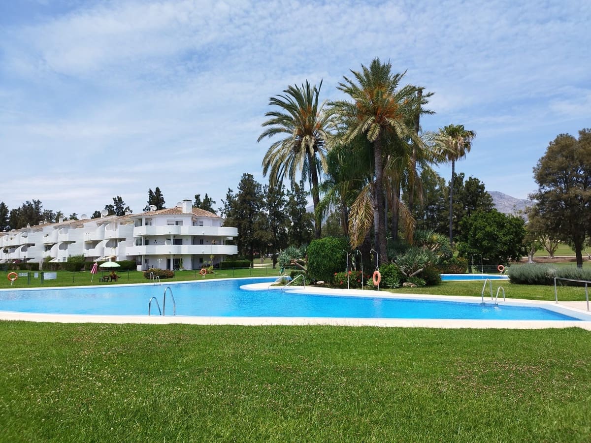 2 bedroom Apartment for sale in Mijas Golf - € 355,000 (Ref: 9833081)