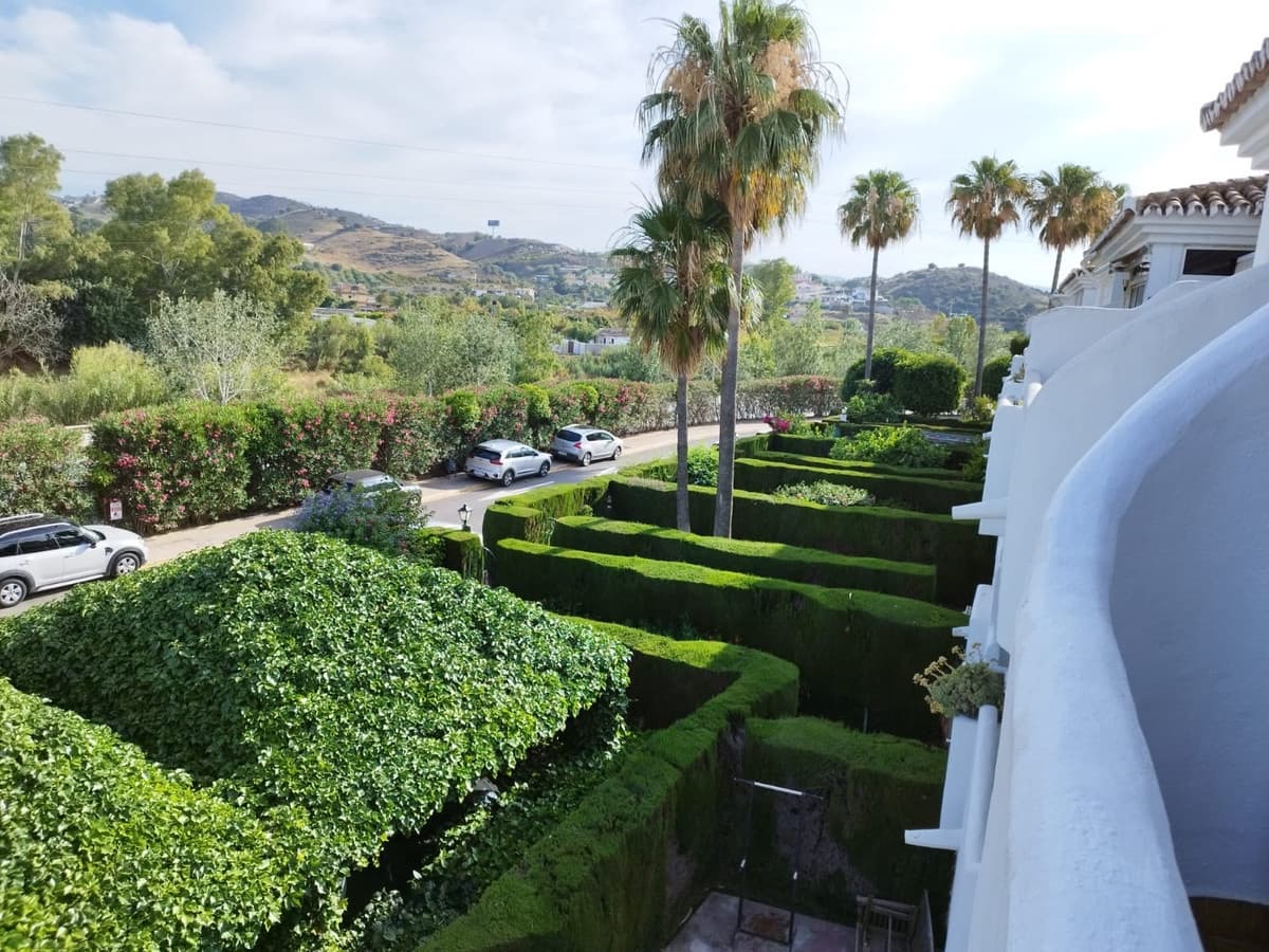 2 bedroom Apartment for sale in Mijas Golf - € 355,000 (Ref: 9833081)