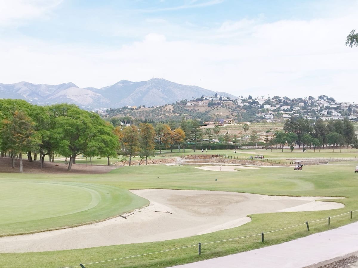 2 bedroom Apartment for sale in Mijas Golf - € 355,000 (Ref: 9833081)
