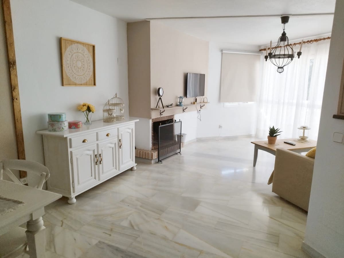 2 bedroom Apartment for sale in Mijas Golf - € 355,000 (Ref: 9833081)