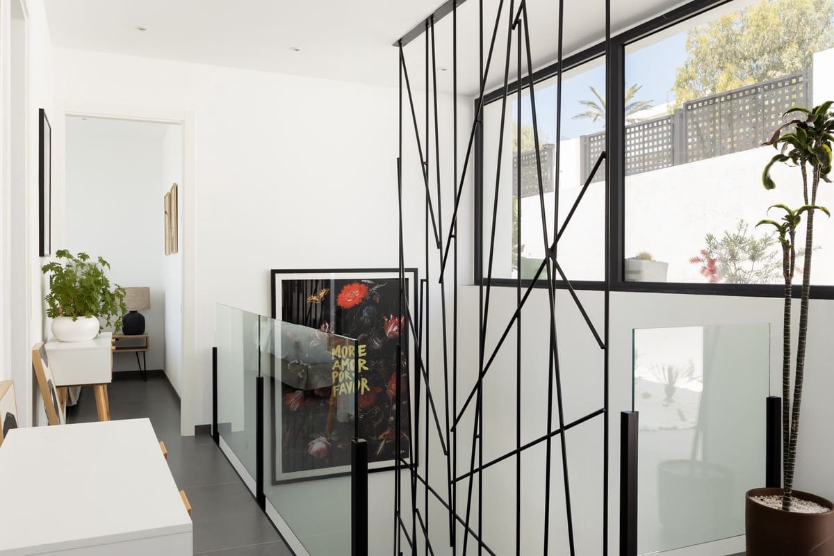 4 makuuhuone Huvila myytävänä paikassa Estepona - 1 295 000 € (Ref: 9833083)