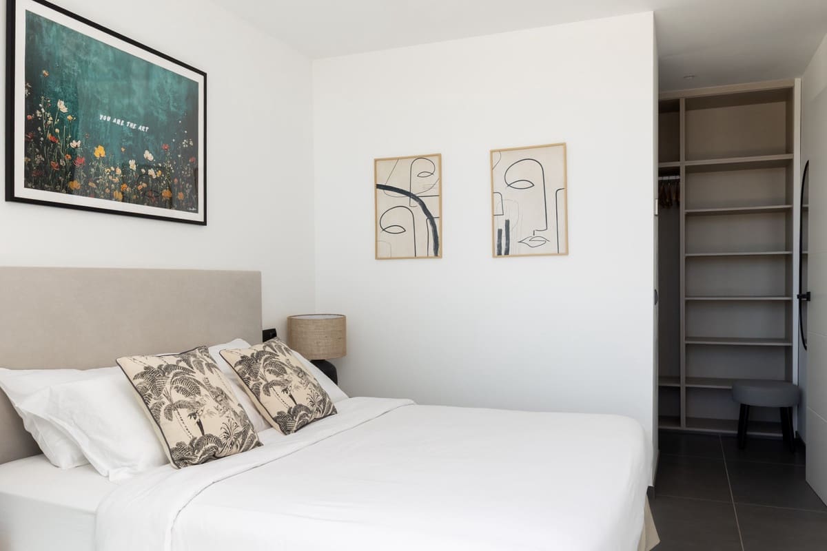 4 makuuhuone Huvila myytävänä paikassa Estepona - 1 295 000 € (Ref: 9833083)