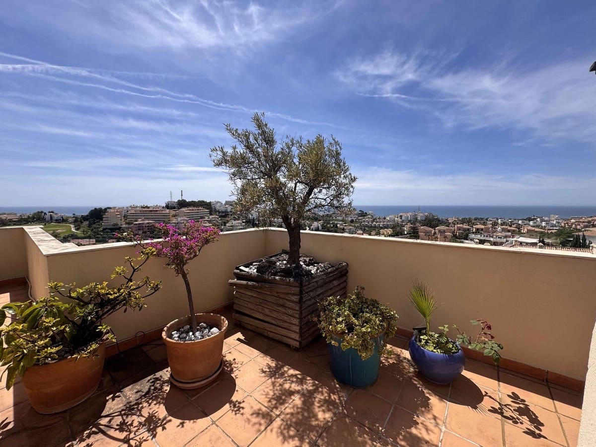2 slaapkamer Penthouse te koop in Riviera del Sol - € 499.500 (Ref: 9834965)