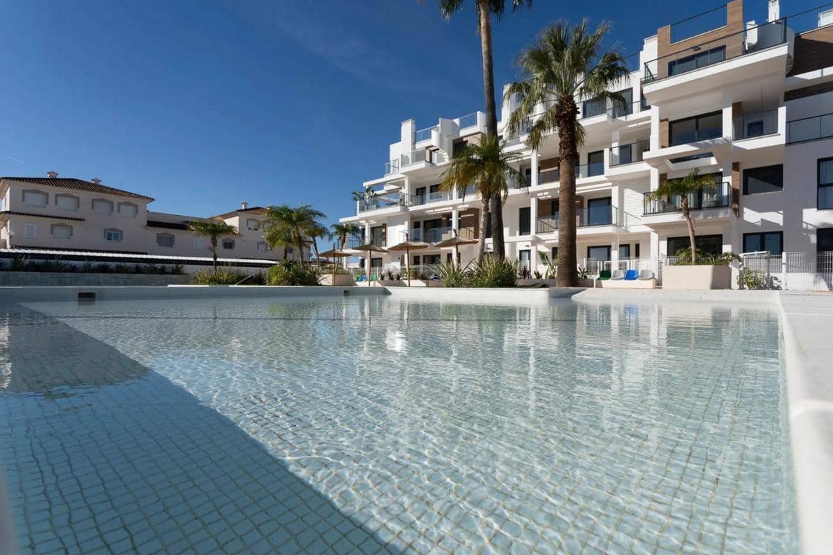 Apartamento de 3 habitaciones en Dénia en venta - 499.000 € (Ref: 9834987)