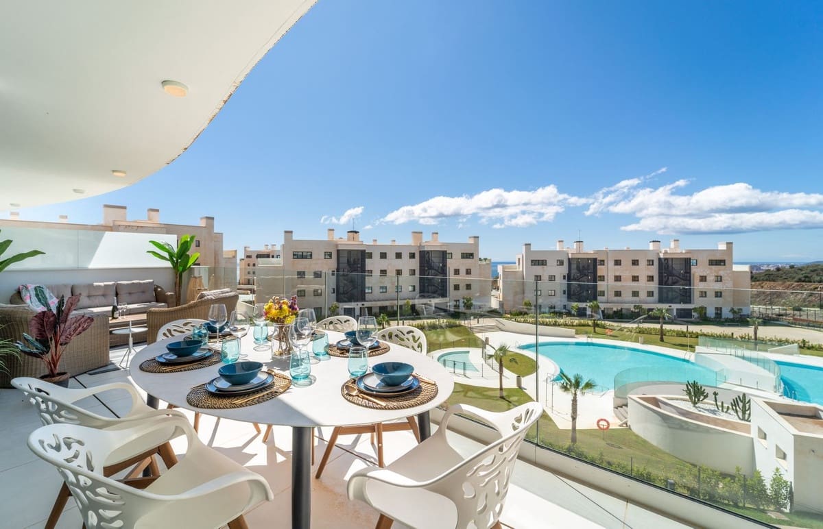 2 soveværelse Lejlighed til salg i Fuengirola med garage - € 620.000 (Ref: 9838731)