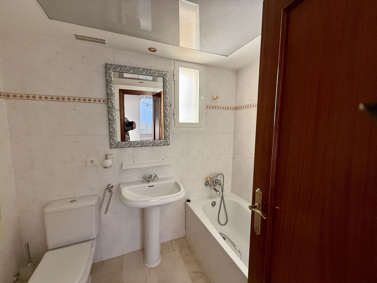 4 bedroom Finca/Country House for sale in Elviria - € 1,050,000 (Ref: 9840005)