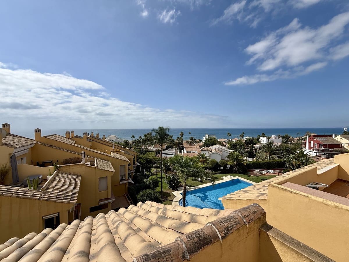 4 bedroom Finca/Country House for sale in Elviria - € 1,050,000 (Ref: 9840005)