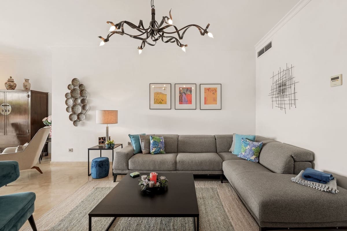 2 Zimmer Apartment zu verkaufen in Estepona - 549.000 € (Ref: 9840006)