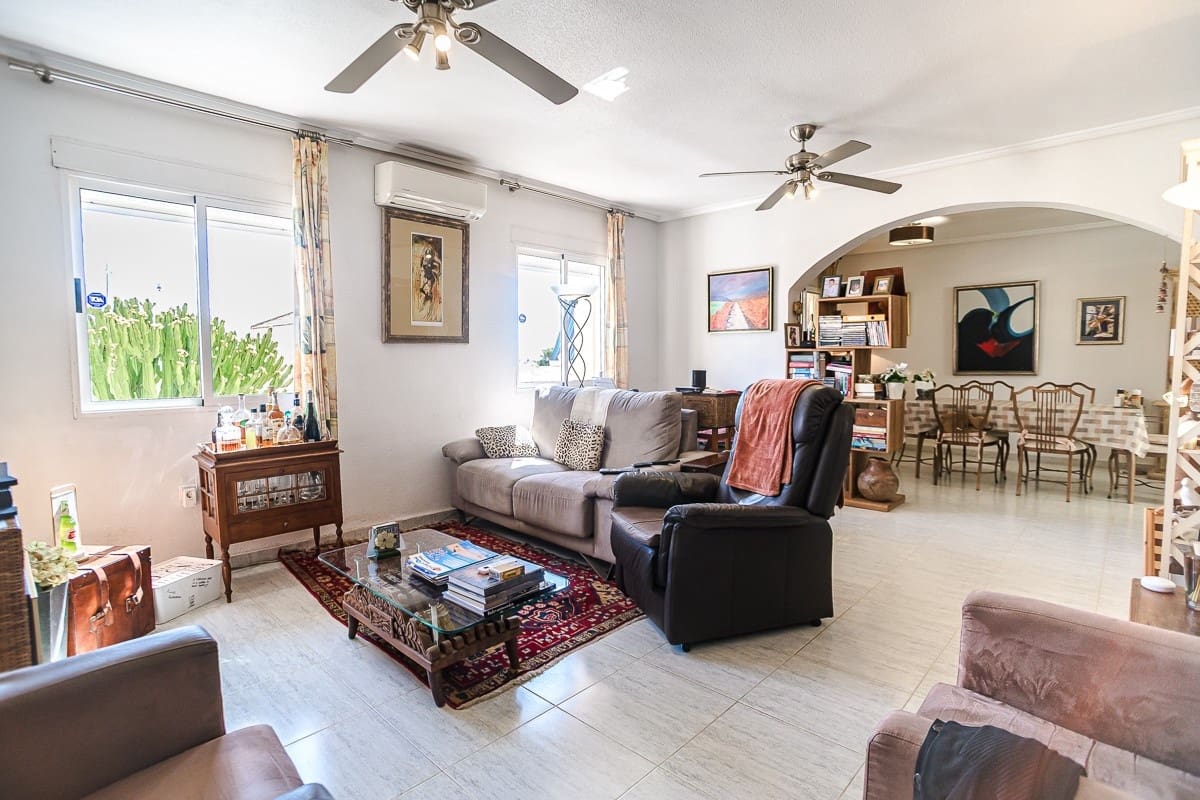 4 bedroom Apartment for sale in La Florida - € 269,500 (Ref: 9840011)