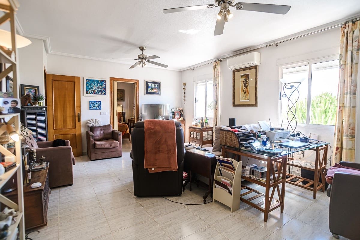 4 bedroom Apartment for sale in La Florida - € 269,500 (Ref: 9840011)