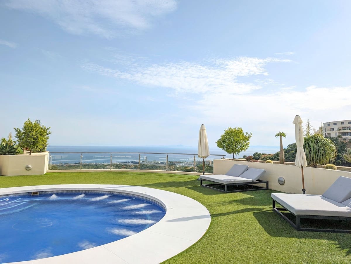 2 camera da letto Attico in vendita in Los Monteros con garage - 549.000 € (Rif: 9848434)