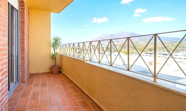 4 chambre Appartement à vendre à Parque Central, Estepona - 375 000 € (Ref: 9848435)