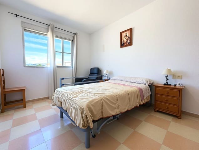 4 chambre Appartement à vendre à Parque Central, Estepona - 375 000 € (Ref: 9848435)