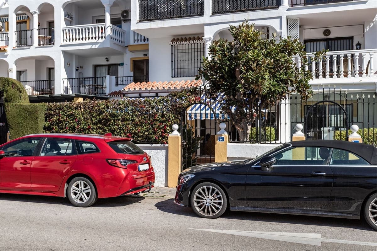 2 chambre Appartement à vendre à Riviera del Sol avec garage - 319 000 € (Ref: 9848436)