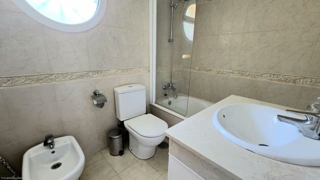 3 sovrum Hus till salu i Cabopino, Marbella med garage - 525 000 € (Ref: 9848437)