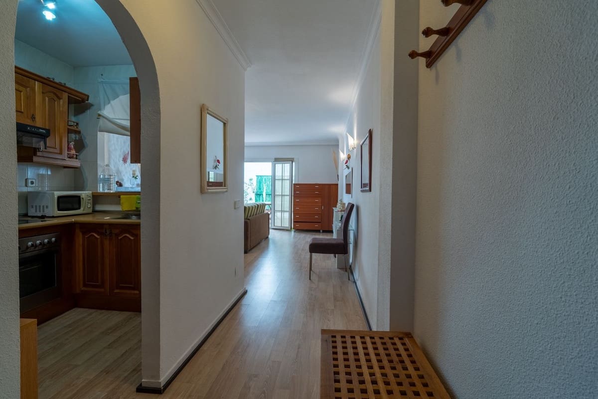 1 soveværelse Lejlighed til salg i Benalmadena Costa med garage - € 269.500 (Ref: 9848453)