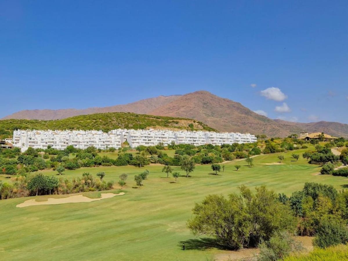 2 chambre Penthouse à vendre à Estepona avec garage - 289 900 € (Ref: 9848454)