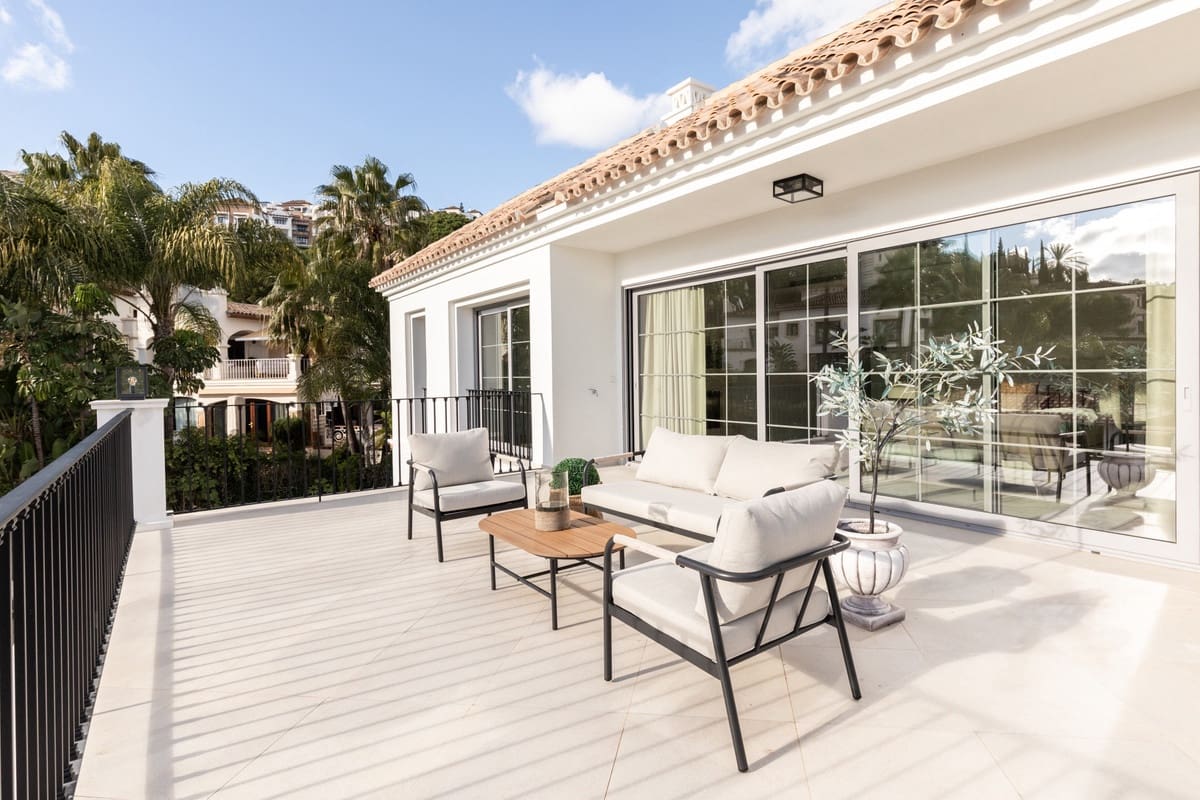 4 soveværelse Villa til salg i Los Arqueros - € 3.895.000 (Ref: 9848460)