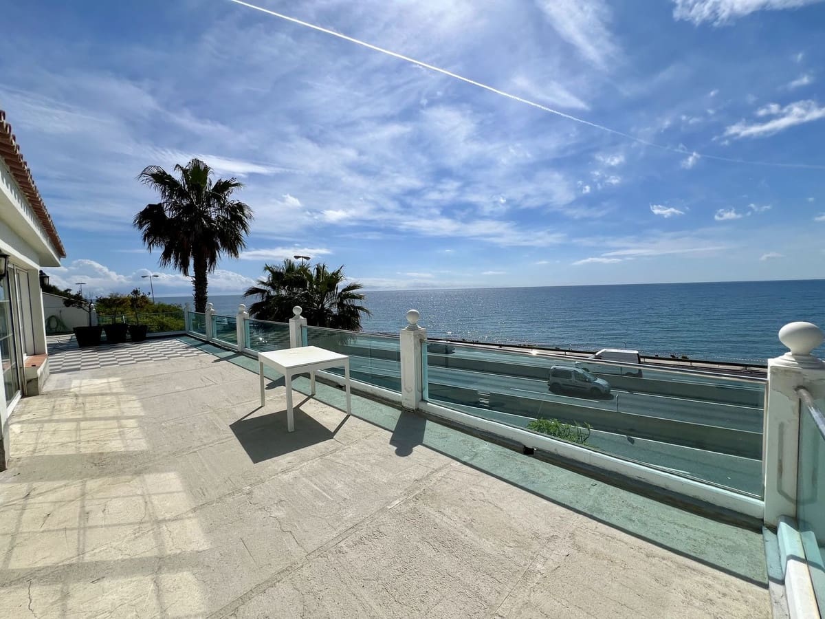 Chalet de 5 habitaciones en El Chaparral en venta - 1.200.000 € (Ref: 9850705)
