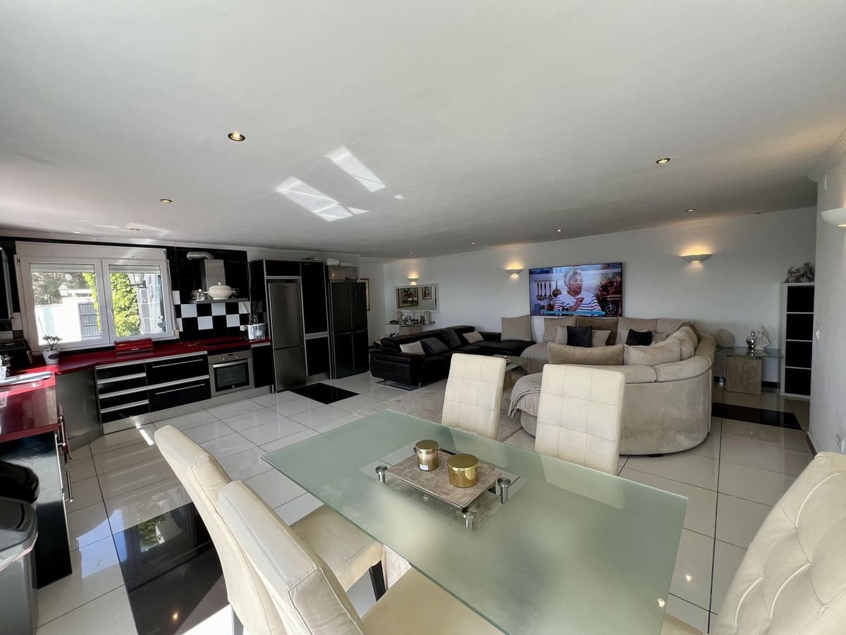 Chalet de 5 habitaciones en El Chaparral en venta - 1.200.000 € (Ref: 9850705)