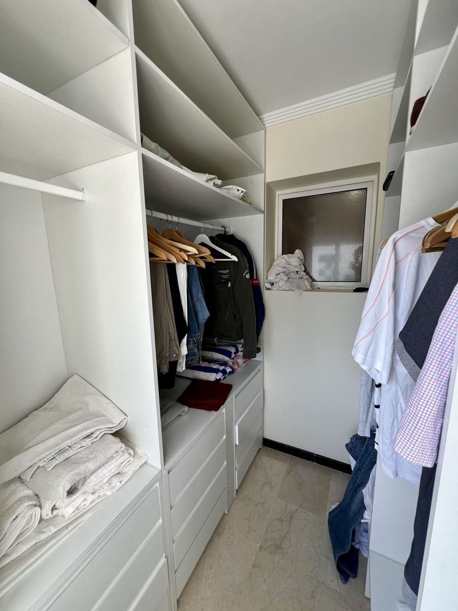 Chalet de 5 habitaciones en El Chaparral en venta - 1.200.000 € (Ref: 9850705)
