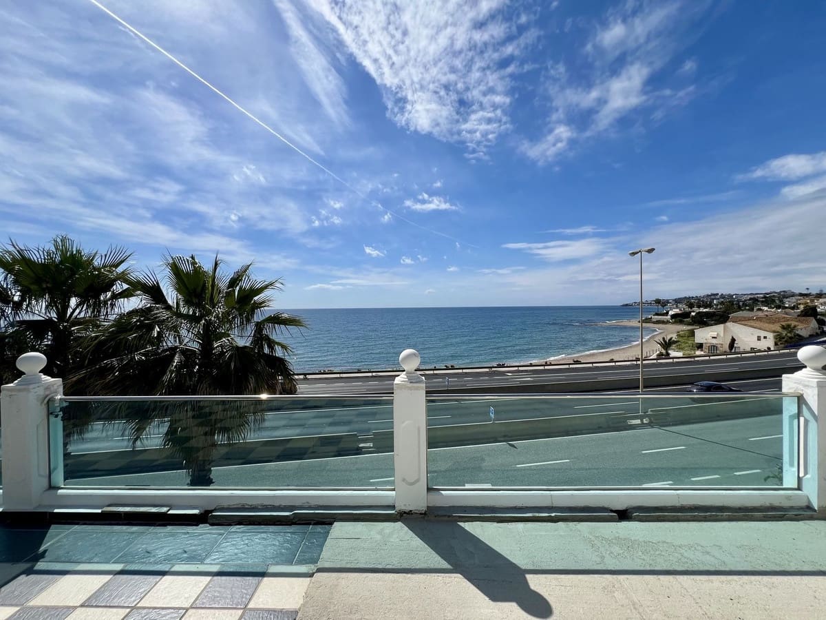 Chalet de 5 habitaciones en El Chaparral en venta - 1.200.000 € (Ref: 9850705)