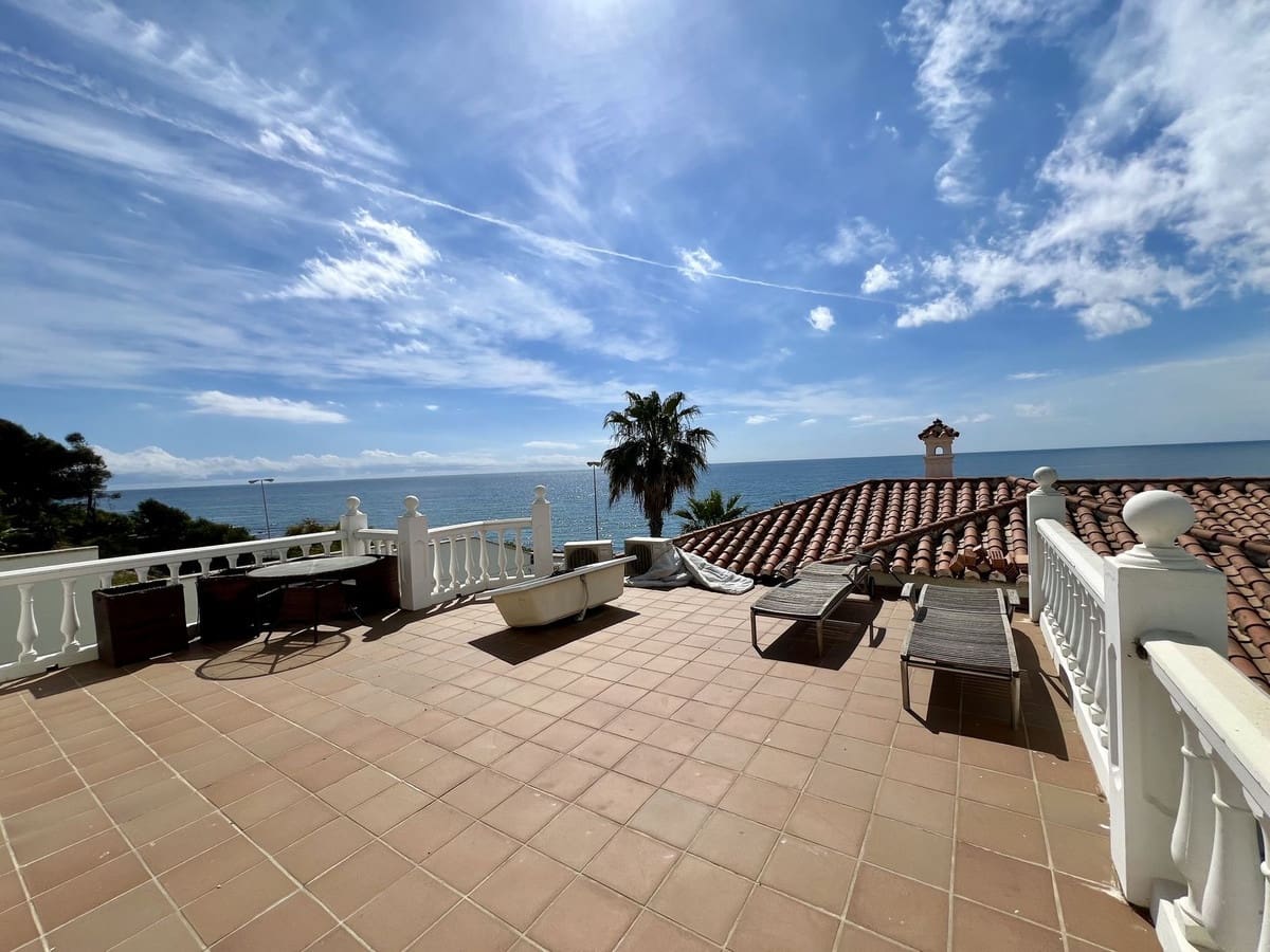 Chalet de 5 habitaciones en El Chaparral en venta - 1.200.000 € (Ref: 9850705)