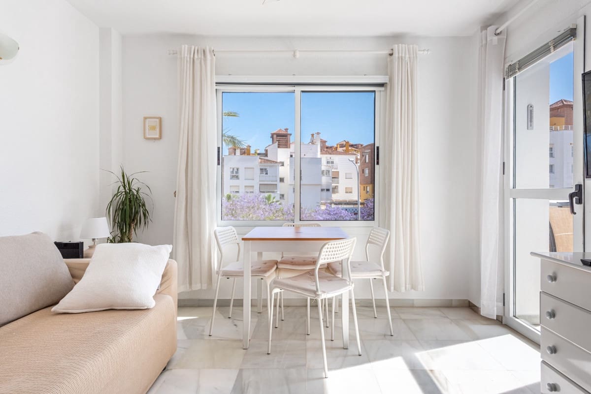 2 slaapkamer Appartement te koop in Benalmadena - € 364.000 (Ref: 9854692)