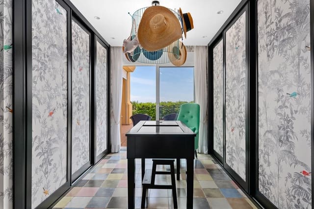 5 soveværelse Lejlighed til salg i Río Real, Marbella med garage - € 5.295.000 (Ref: 9854693)